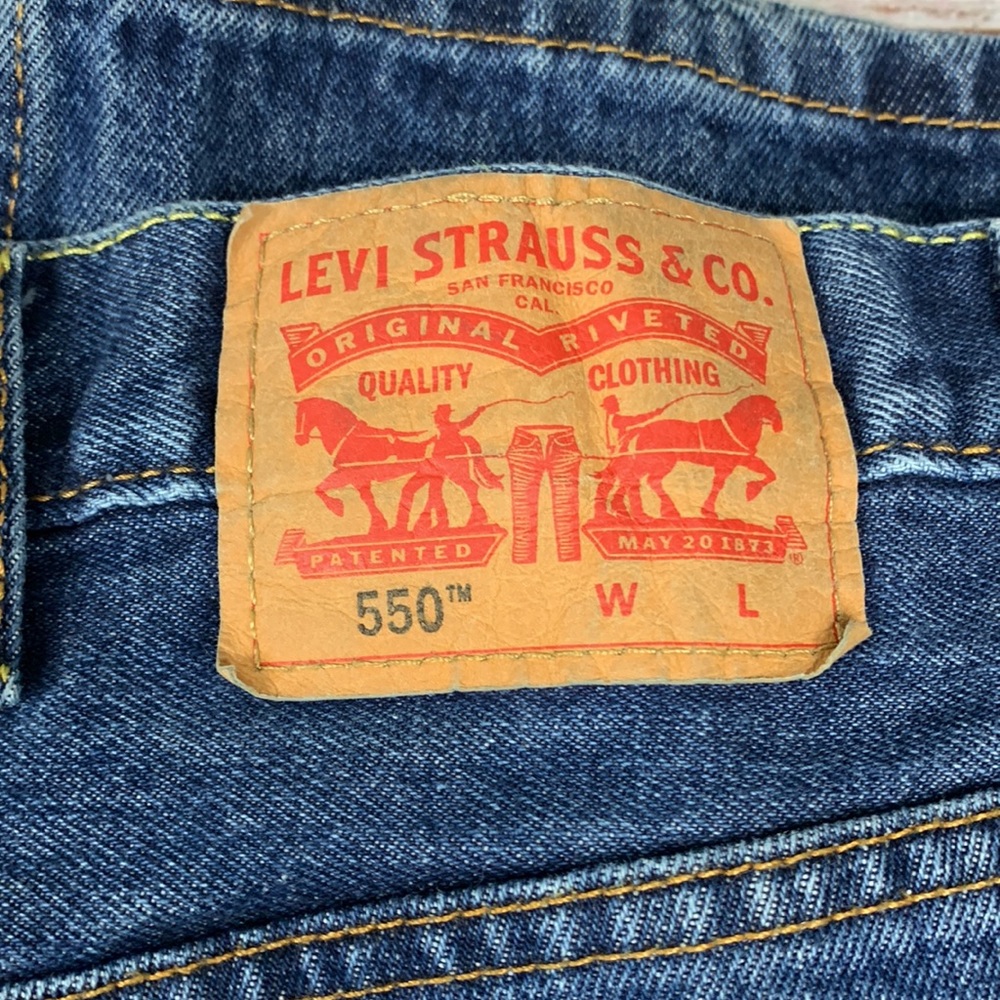 Levi Strauss “550” Straight leg blue jeans
size 46 - Picture 7 of 13